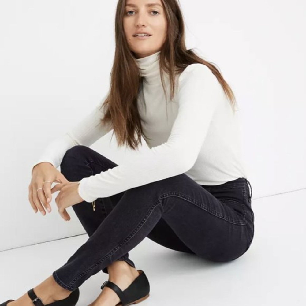 MADEWELL | Petite 10" High-Rise Skinny Jeans in Eclipse Wash in black 27